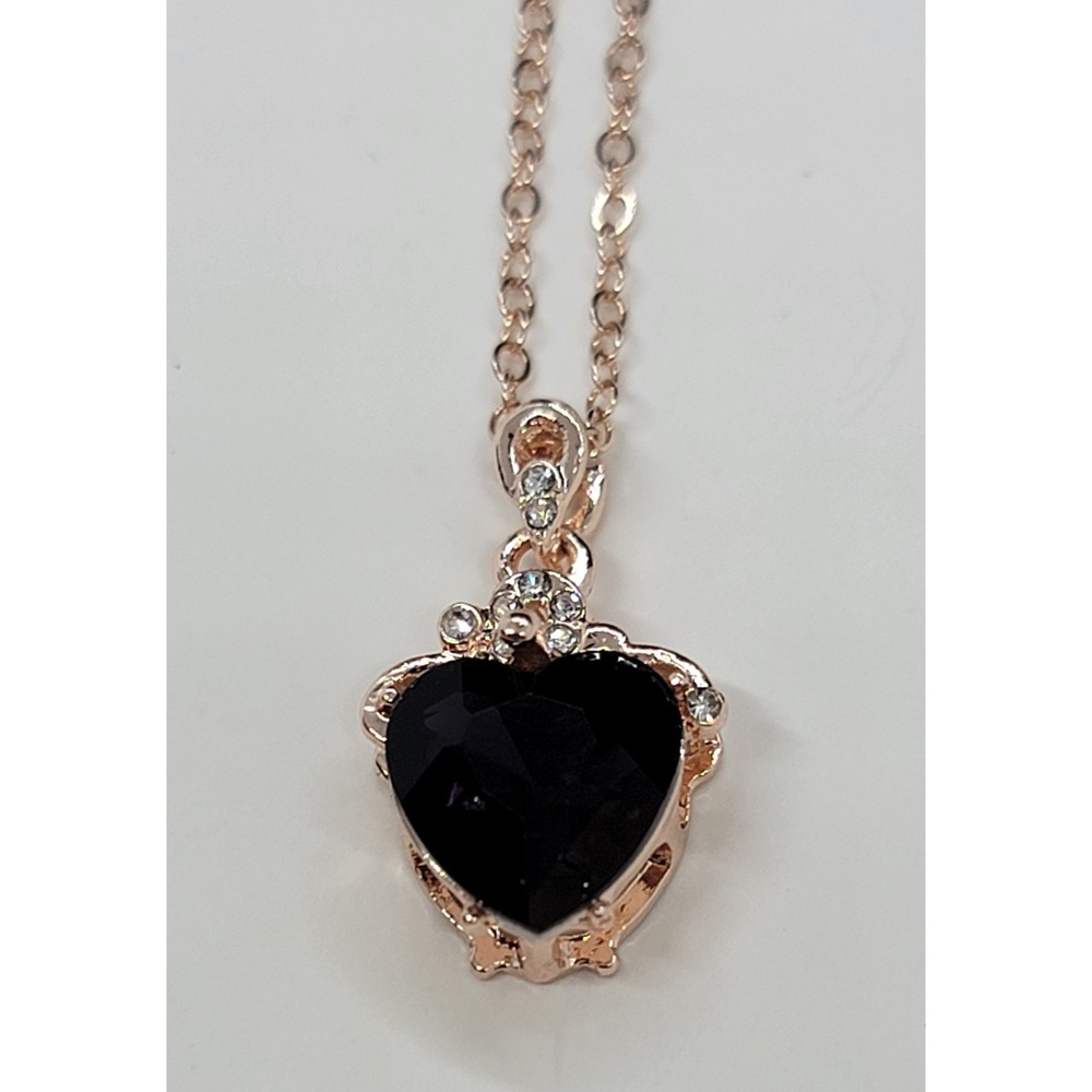 Large Purple Black Heart Gemstone With Rose Gold Tone Setting And Necklace